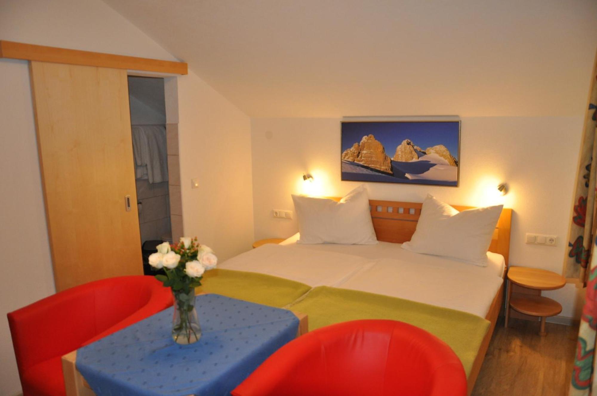 Apartmenthaus Dornroeschen 람자우 암 다흐스타인 객실 사진