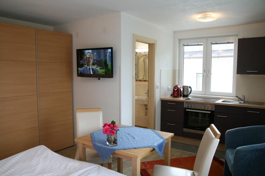 Apartmenthaus Dornroeschen 람자우 암 다흐스타인 객실 사진